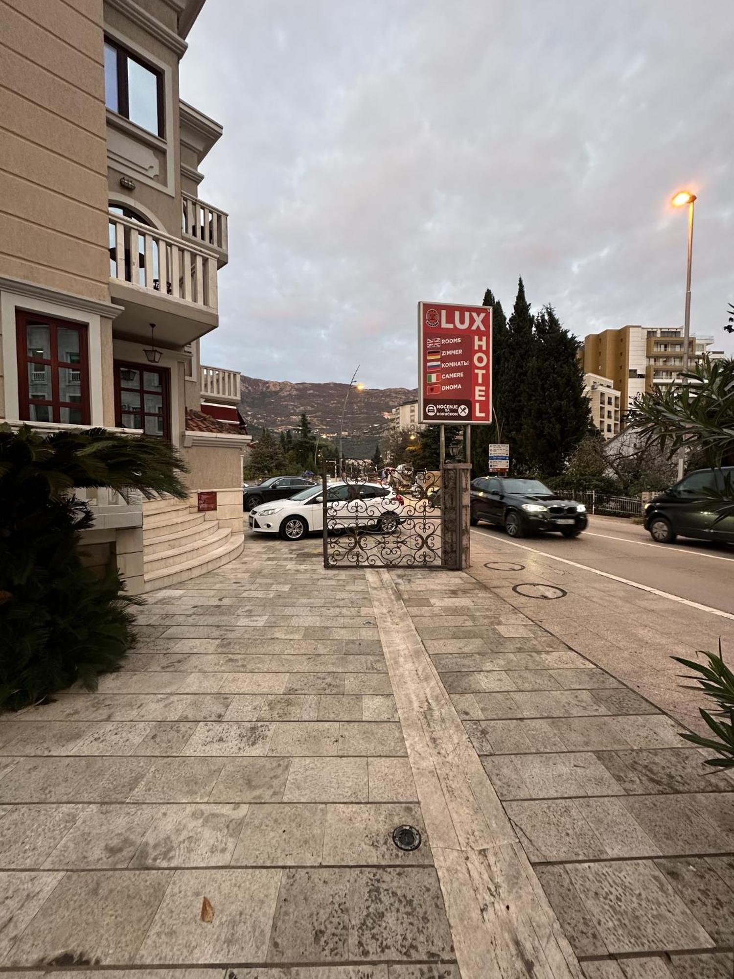 Beatrix Lux Hotel Budva Zewnętrze zdjęcie