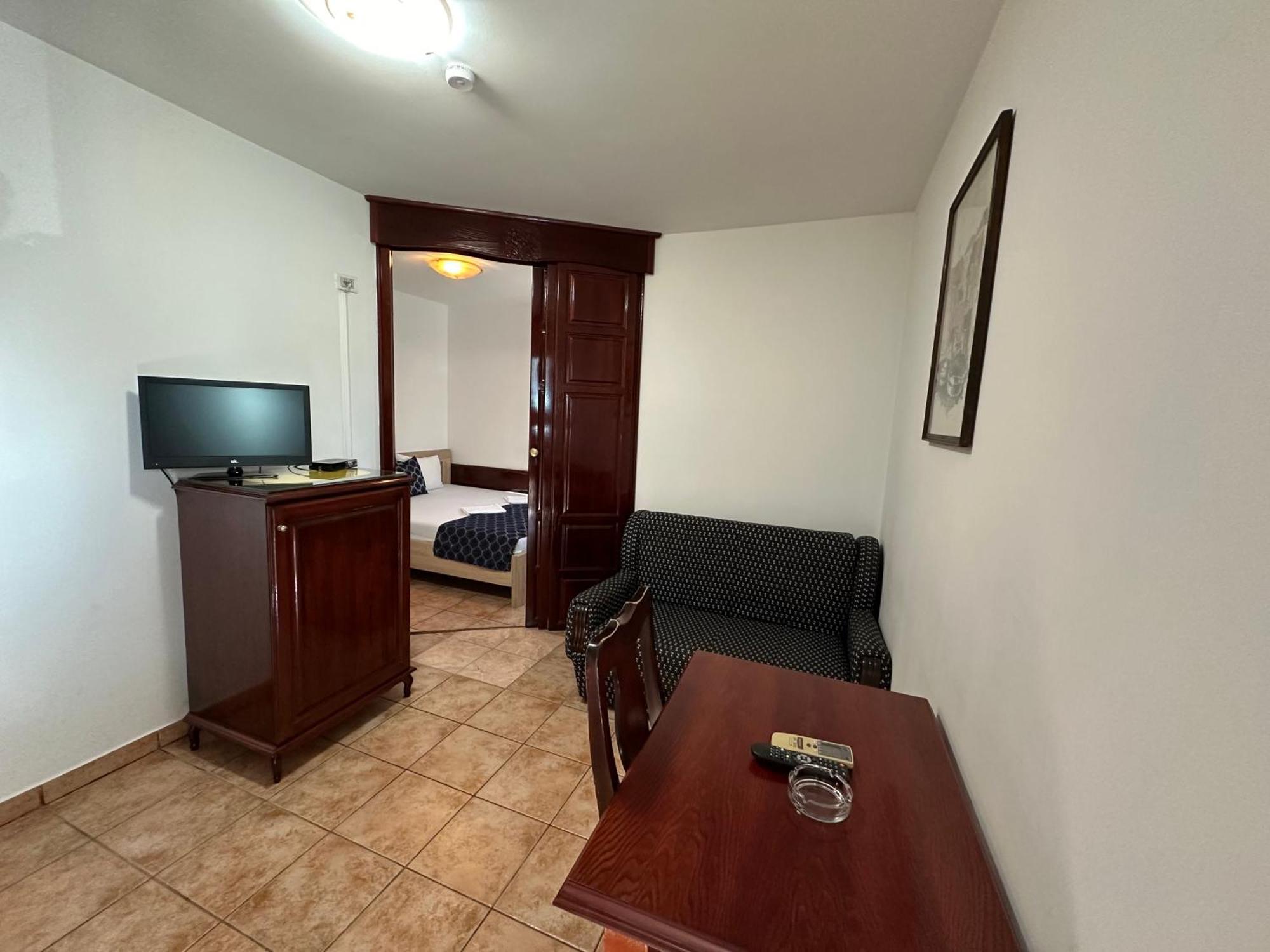 Beatrix Lux Hotel Budva Zewnętrze zdjęcie
